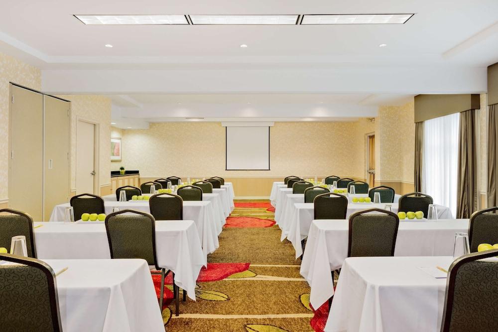 Hilton Garden Inn פולסום מראה חיצוני תמונה