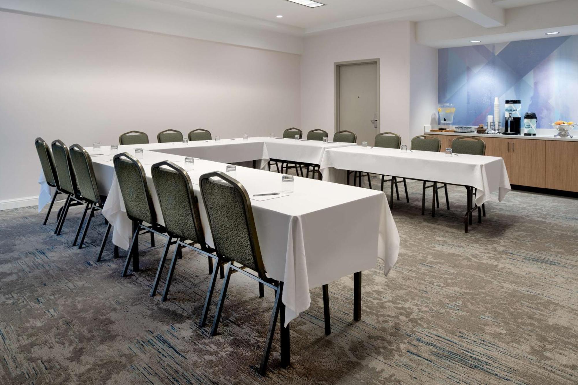 Hilton Garden Inn פולסום מראה חיצוני תמונה
