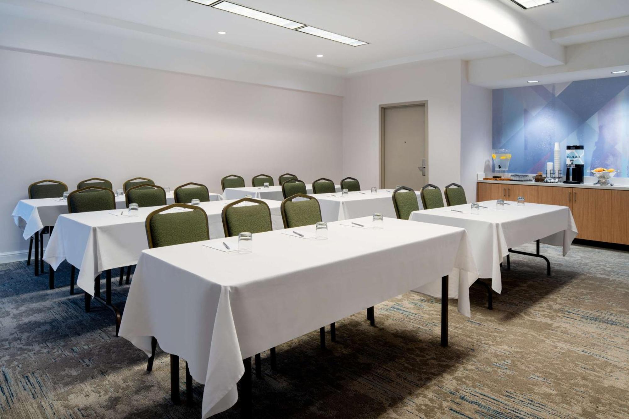 Hilton Garden Inn פולסום מראה חיצוני תמונה